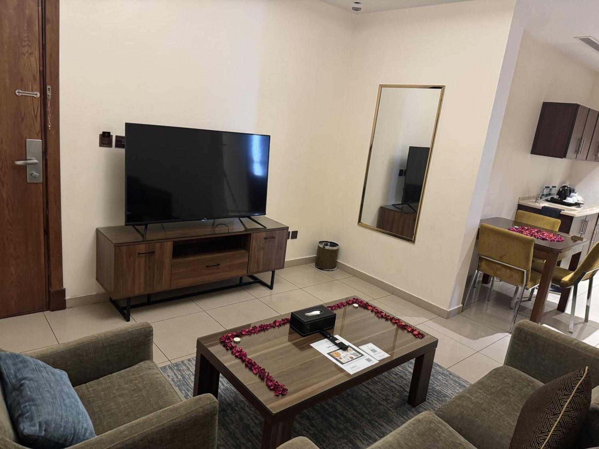 Friesian Hotel Suites Джидда Екстер'єр фото